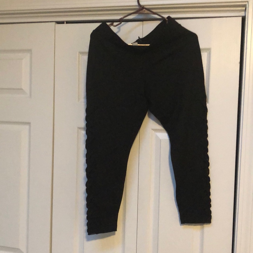 Torrid Size 00 Black legging